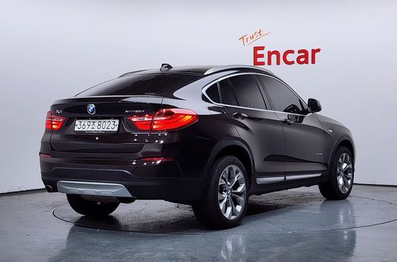 BMW X4 xDrive20d — пробег 99 212 км — фото 2 из 5
