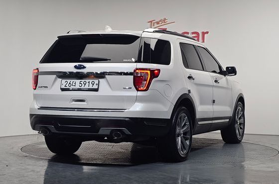 Ford Explorer 2.3 Limited 4WD 5th — пробег 99 415 км — фото 2 из 5