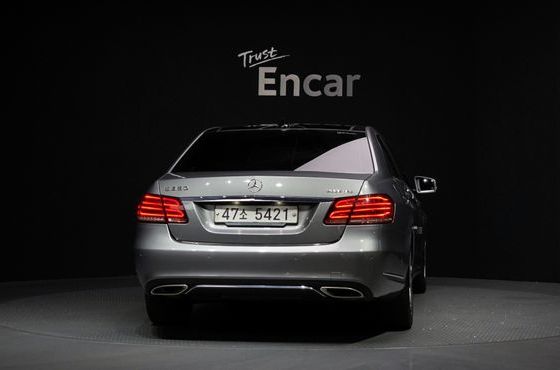 Mercedes-Benz E-Class E250 BlueTec 4MATIC AV — пробег 100 230 км — фото 4 из 5