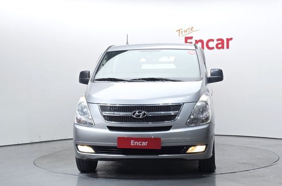 Hyundai Starex 5-Seater VAN CVX Luxury — пробег 230 618 км — фото 3 из 5