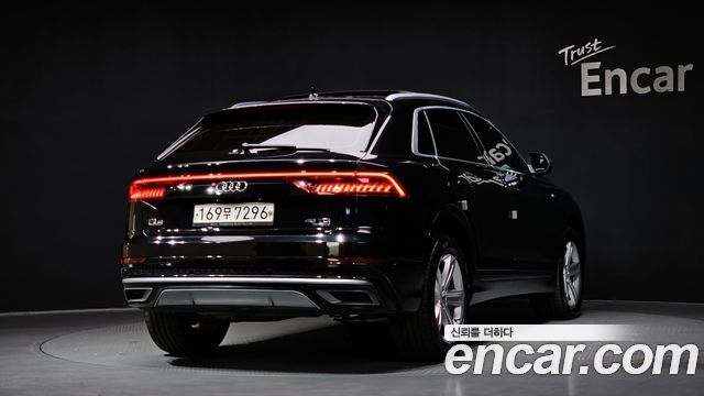 Audi Q8 45 TDI Quattro Premium — пробег 46 856 км — фото 2 из 5