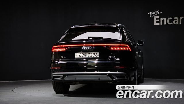 Audi Q8 45 TDI Quattro Premium — пробег 46 856 км — фото 4 из 5
