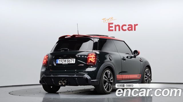 Mini Cooper JCW 3rd Generation — пробег 31 360 км — фото 2 из 5