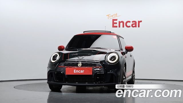 Mini Cooper JCW 3rd Generation — пробег 31 360 км — фото 3 из 5