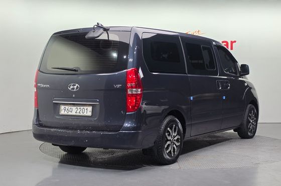 Hyundai Starex 5-Seater VAN Modern — пробег 222 714 км — фото 2 из 5