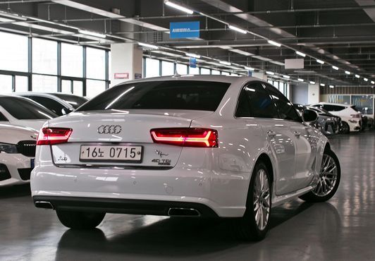 Audi A6 40 TDI Quattro Premium C7 — пробег 232 658 км — фото 2 из 5