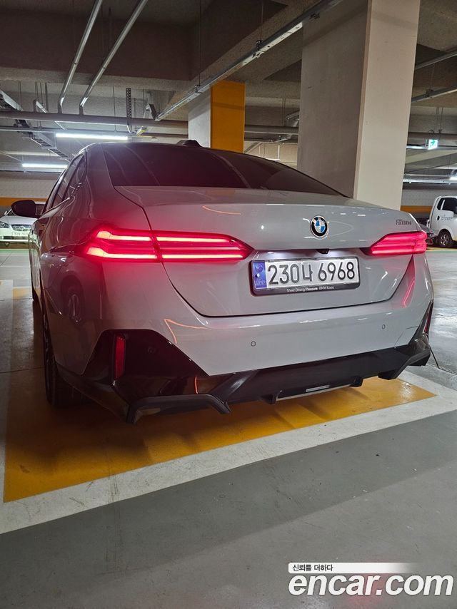 BMW 5-Series 520i M Sport — пробег 9 100 км — фото 3 из 5