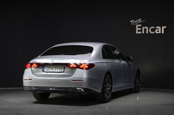 Mercedes-Benz E-Class E200 Avantgarde Limited — пробег 35 665 км — фото 2 из 5