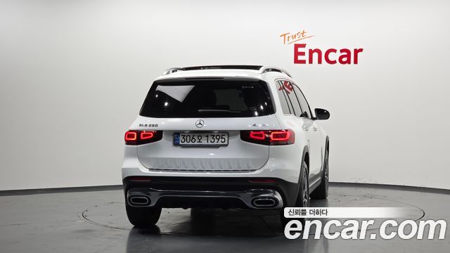 Mercedes-Benz GLB-Class из Кореи Encar