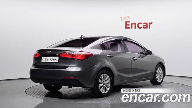 Kia K3 из Кореи Encar