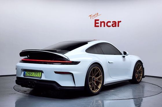 Porsche 911 GT3 Touring — пробег 18 км — фото 2 из 5