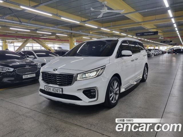 Kia Carnival 9-Seater Noblesse — пробег 154 387 км — фото 3 из 5