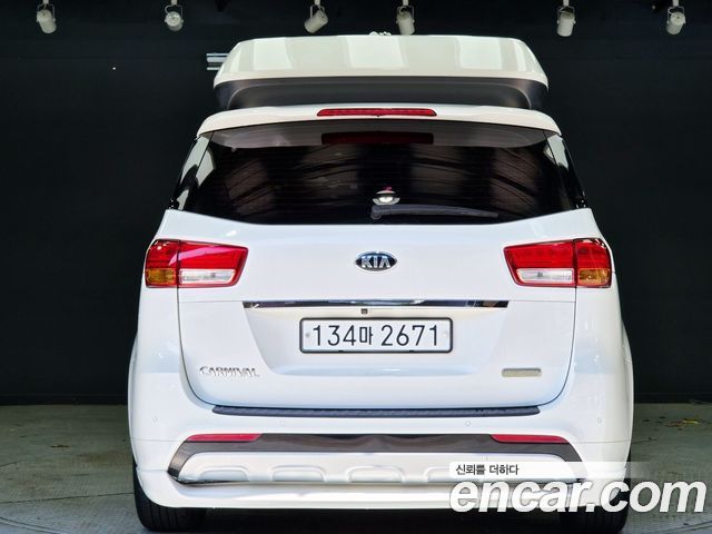 Kia Carnival из Кореи Encar