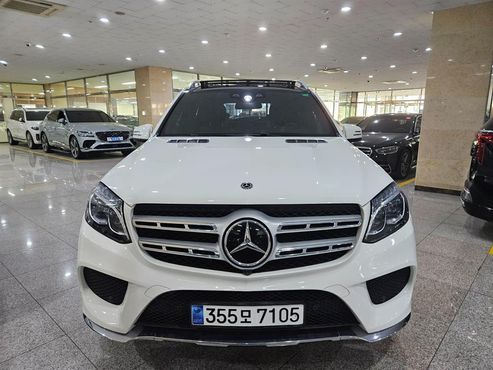 Mercedes-Benz GLS-Class GLS500 4MATIC — пробег 106 144 км — фото 2 из 5