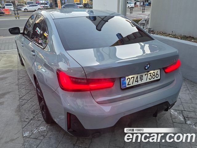 BMW 3-Series 320i M Sport — пробег 650 км — фото 3 из 5
