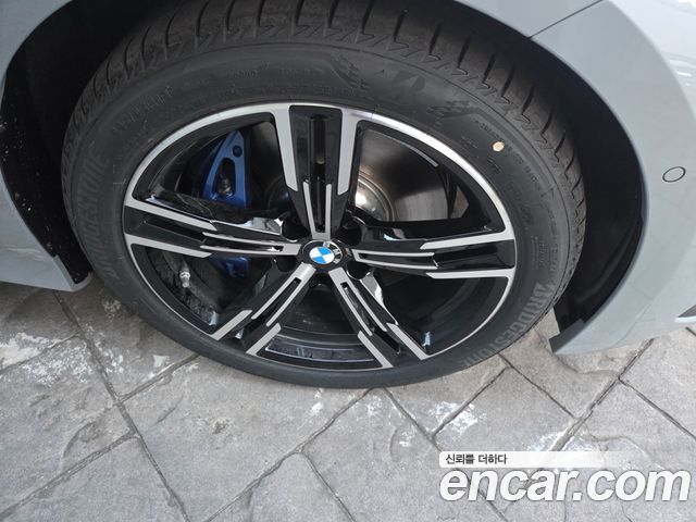 BMW 3-Series 320i M Sport — пробег 650 км — фото 5 из 5