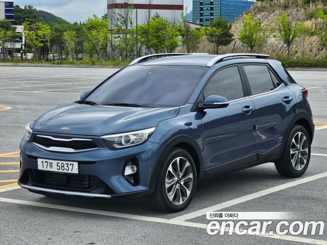 Kia Stonic из Кореи Encar