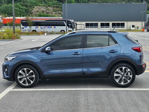 Kia Stonic Diesel 1.6 Deluxe — пробег 174 051 км — фото 3 из 5