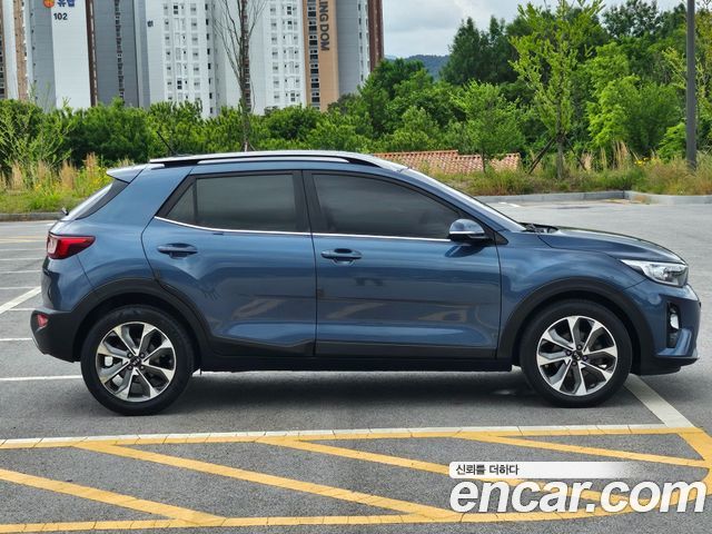 Kia Stonic из Кореи Encar