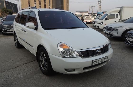 Kia Carnival Grand Carnival GLX Deluxe — пробег 195 288 км — фото 3 из 5