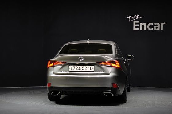 Lexus IS Supreme — пробег 43 957 км — фото 4 из 5