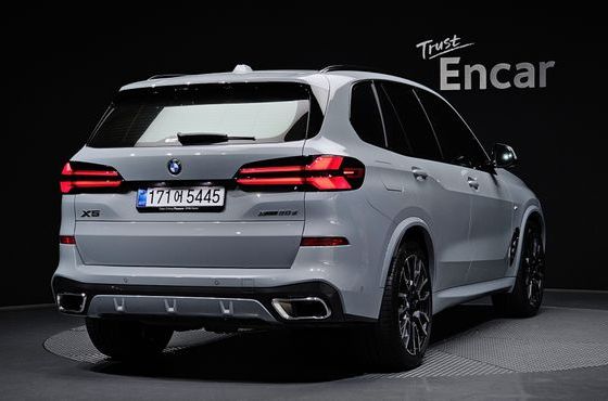 BMW X5 xDrive 30d M Sport — пробег 5 546 км — фото 2 из 5