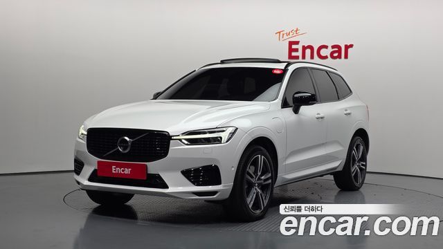Volvo XC60 T8 R-Design — пробег 75 687 км — фото 1 из 5