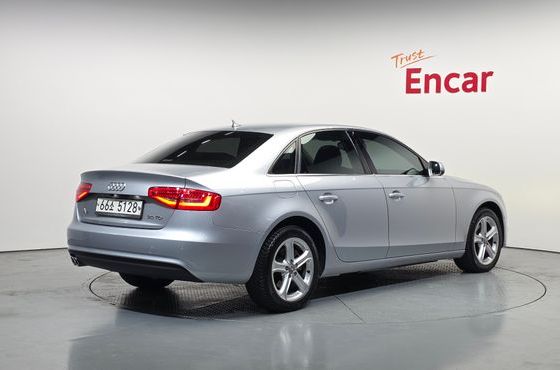 Audi A4 30 TDI B8 — пробег 81 446 км — фото 2 из 5
