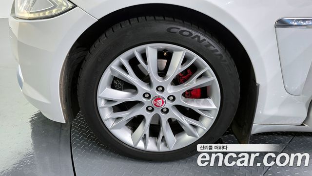 Jaguar XF из Кореи Encar