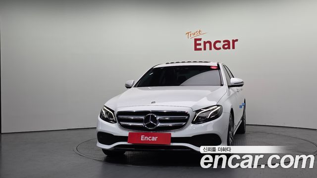 Mercedes-Benz E-Class E300 4MATIC Avnatgarde — пробег 151 496 км — фото 3 из 5