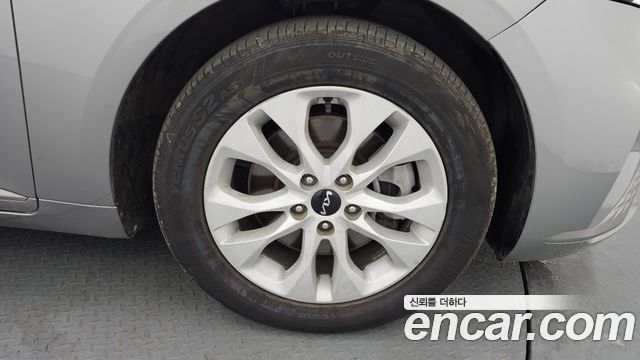 Kia K8 из Кореи Encar