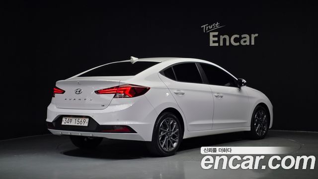 Hyundai AVANTE из Кореи Encar
