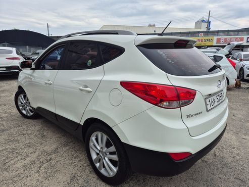 Hyundai Tucson Diesel 2WD LX20 Premier — пробег 123 878 км — фото 4 из 5