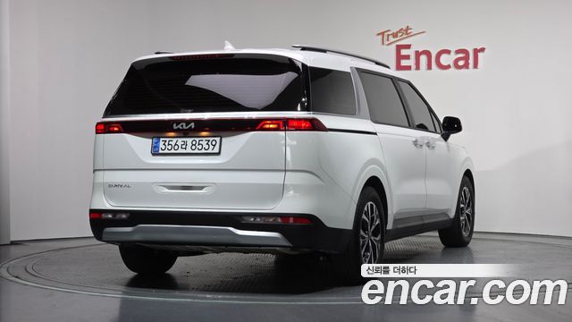 Kia Carnival из Кореи Encar