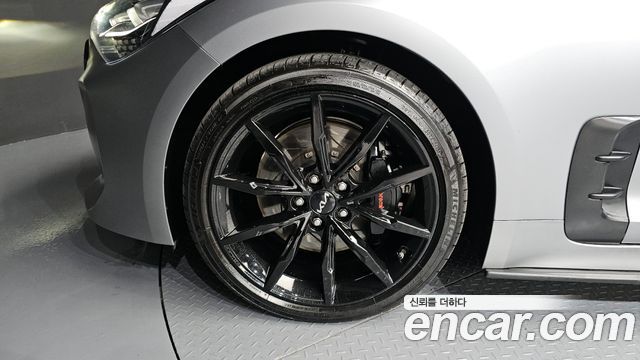 Kia Stinger из Кореи Encar