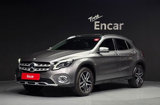Mercedes-Benz GLA-Class GLA220 Premium — пробег 54 880 км — фото 1 из 5