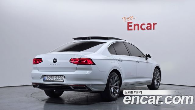 Volkswagen Passat 2.0 TDI Prestige — пробег 75 027 км — фото 2 из 5