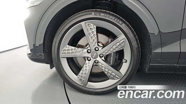 Genesis GV70 из Кореи Encar