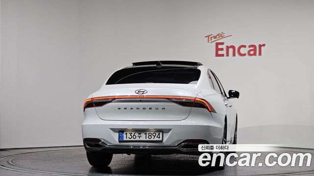 Hyundai Grandeur из Кореи Encar