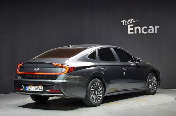 Hyundai Sonata Premium Plus — пробег 84 125 км — фото 2 из 5