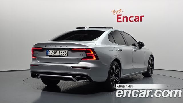 Volvo S60 из Кореи Encar