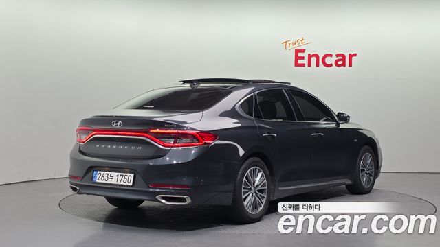 Hyundai Grandeur Exclusive Special — пробег 67 094 км — фото 2 из 5