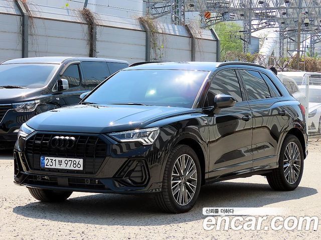 Audi Q3 40 TFSI Quattro Premium — пробег 5 919 км — фото 1 из 5