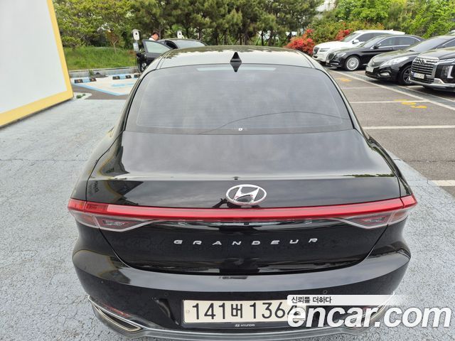 Hyundai Grandeur из Кореи Encar