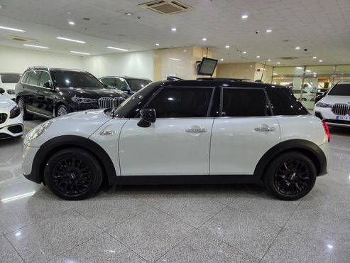 Mini Cooper 5Door Standard 3rd — пробег 26 675 км — фото 3 из 5