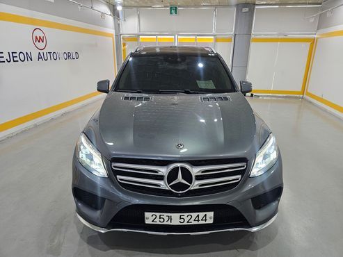 Mercedes-Benz GLE-Class GLE350 d 4MATIC Premium — пробег 90 204 км — фото 2 из 5