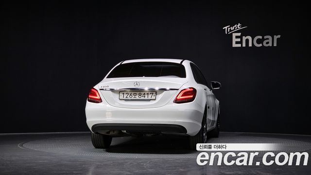 Mercedes-Benz C-Class из Кореи Encar