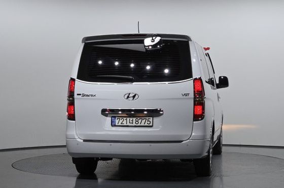 Hyundai Starex Wagon 12-Seater Modern — пробег 149 228 км — фото 4 из 5