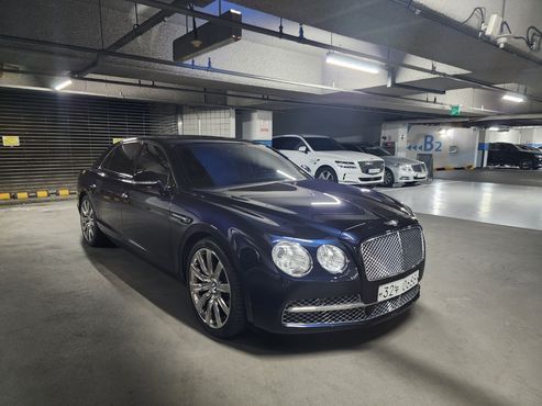 Bentley Flying Spur 6.0 — пробег 77 000 км — фото 1 из 5