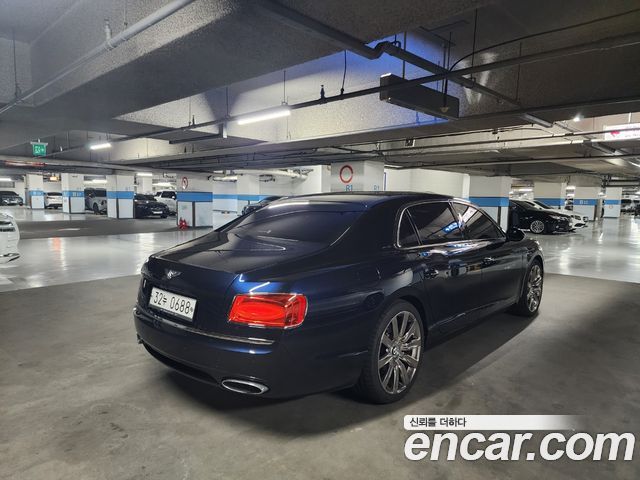 Bentley Flying Spur 6.0 — пробег 77 000 км — фото 2 из 5